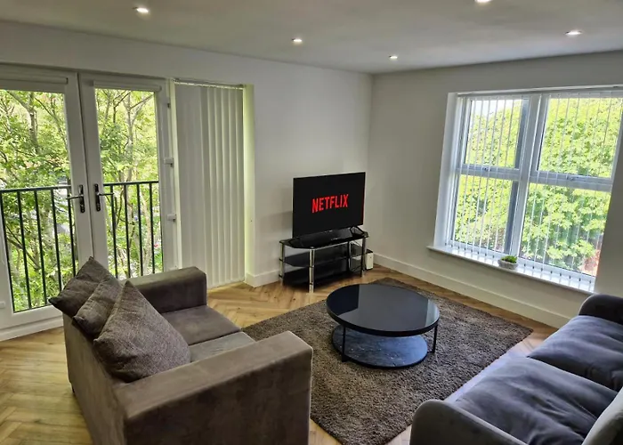 Spacious City Apartment & Free Parking Birmingham