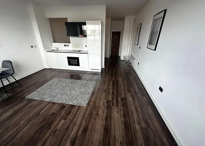 342 Stunning One Bedroom Studio Apartment Birmingham