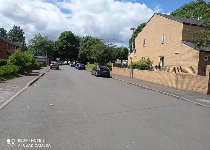 Luxury New House With Free Parking Apartment Birmingham