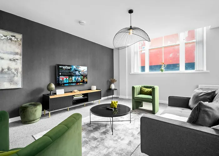 Stylish Apartment - Secure Parking - Gated Development - Near Jq & Birmingham City Centre 6Sh
