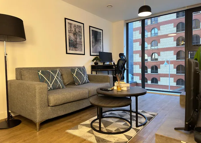 Cozy City Centre Apartment With Free Gym And Free Coffee Birmingham