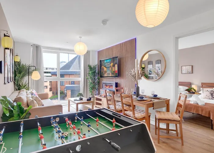 Pan-Asian Suite- Freepark+ Supra Games +Netflix + Coffee Machine- Maihom Birmingham