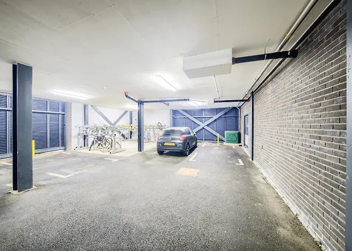 Birmingham City Centre Apartment - Modern - 2 Bedroom