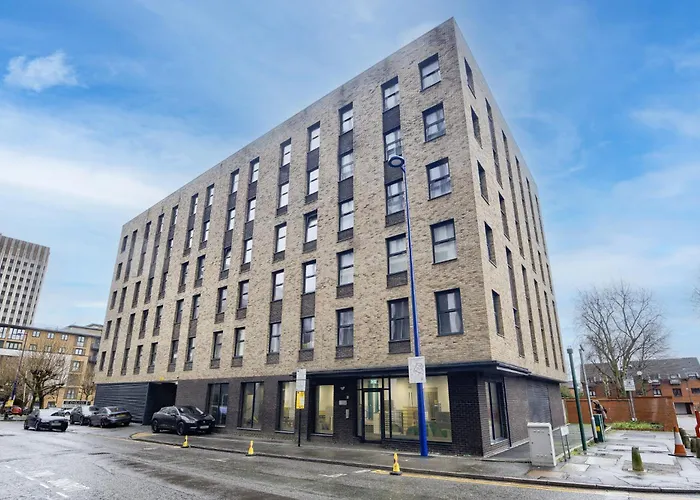 Birmingham City Centre Apartment - Modern - 2 Bedroom