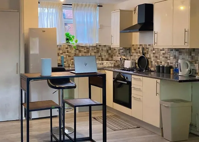 Fabulous 1Bed Apt With Balcony In Central Birmingham