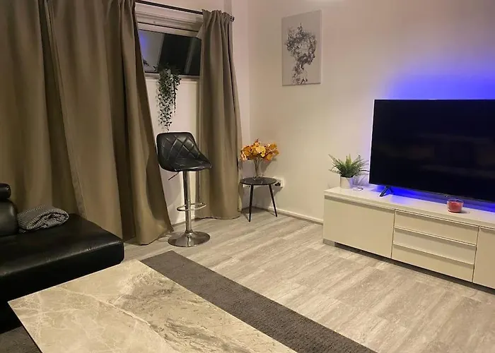 Fabulous 1Bed Apt With Balcony In Central Birmingham