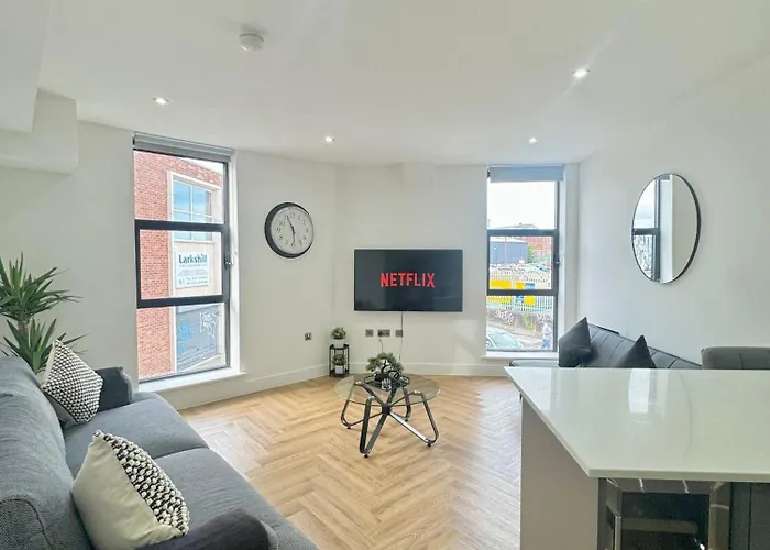 Luxury Apartment Located In City Centre Birmingham