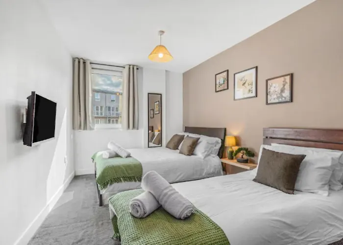 Oriental Suite 2 Bed 2 Bath Netflix And Free Parking, Games- Maihom Birmingham