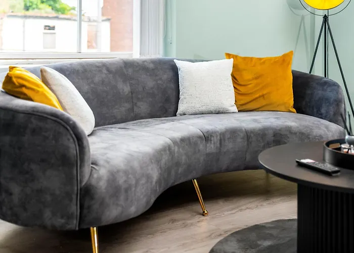Spacious Stylish Apartment - City Centre - Secure Parking - 1Sh Birmingham