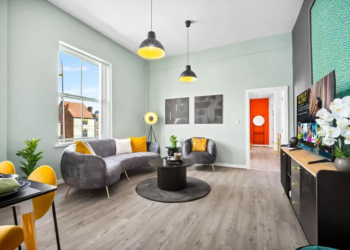 Spacious Stylish Apartment - City Centre - Secure Parking - 1Sh Birmingham