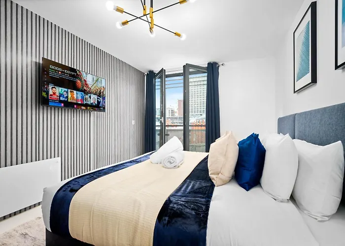 Stylish Arcadian Apartment - Balcony - Parking - Netflix 43A Birmingham