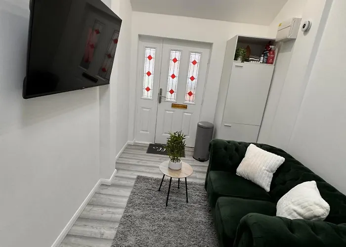 The Garage Guest House Birmingham