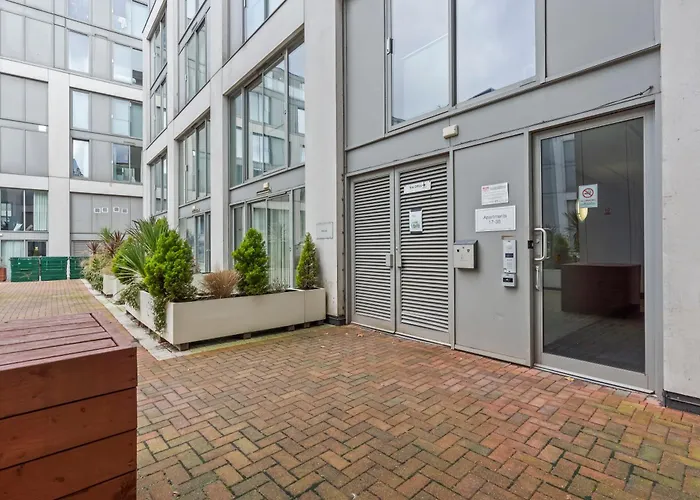 Heart Of City Centre Luxury Apartment With Secure Underground Parking Birmingham