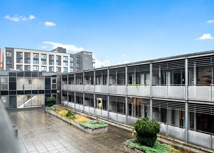 2Bed Arcadian Apartment - Balcony - Secure Parking 48Arc Birmingham