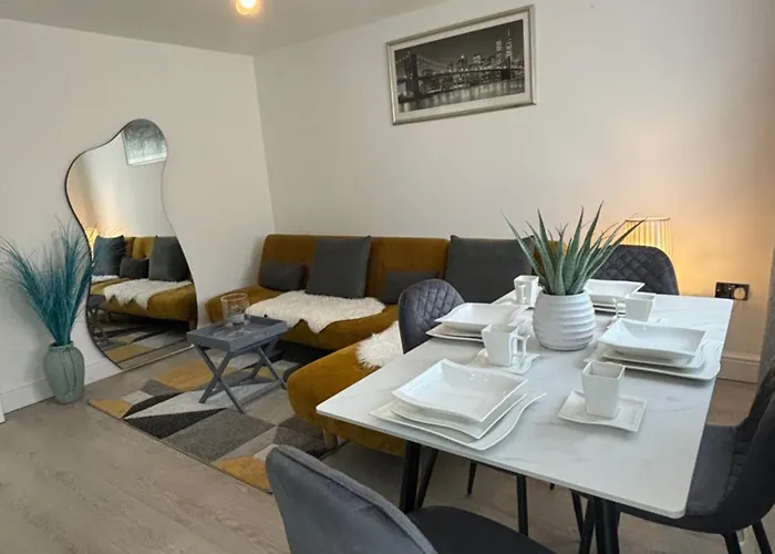 Cosy Modern Flat With Garden Apartment Birmingham
