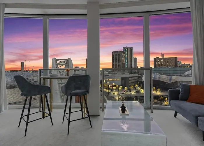 Luxury Rotunda Studio With Free Voucher In New Street Birmingham