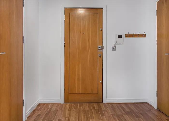 The Mailbox - 2 Bed 2 Bath City Centre Suite Birmingham