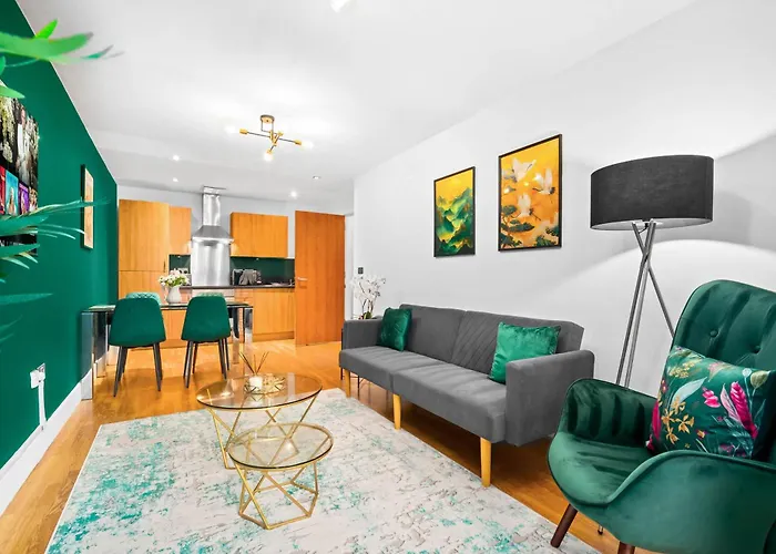 Sleeps 7 - 4 Beds Apt Arcadian Centre B'Ham Birmingham
