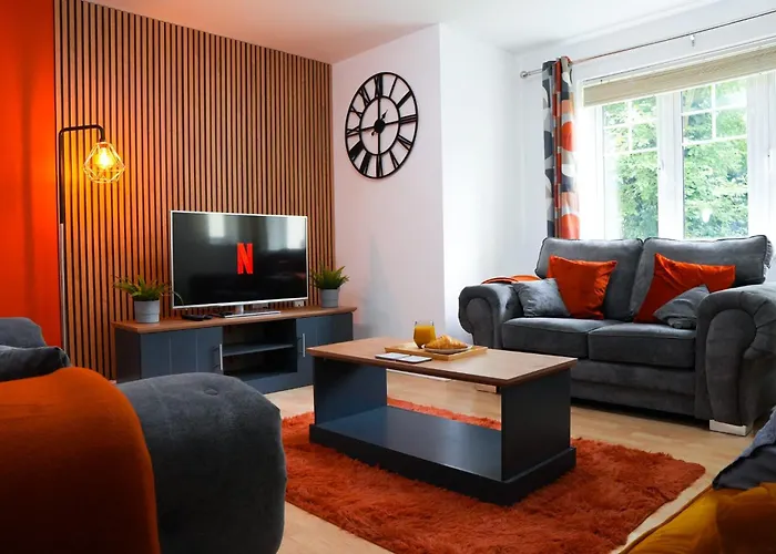 Whole 2-Bed Apartment - Contractors, Professionals, Ulez Free, Free Parking, B'Ham City 10Mins Birmingham