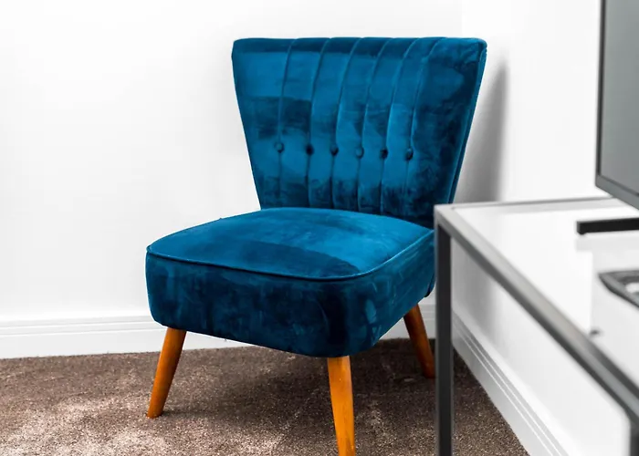 Large Modern Apartment - High-Speed Wifi - Street Parking 3Br Birmingham