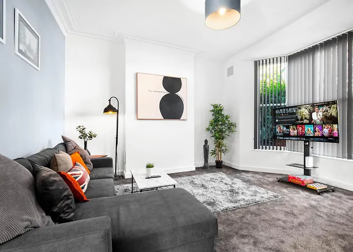 Stylish Apartment - Fast Wifi - Netflix - On Street Parking 1Br Birmingham