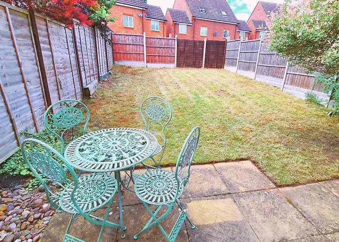 Nec Exhibitor Home, Stay Near Birmingham Airport