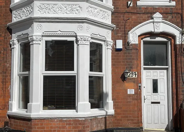 Flat 1, 297 Gillott Road, B16 0Rt Apartment Birmingham