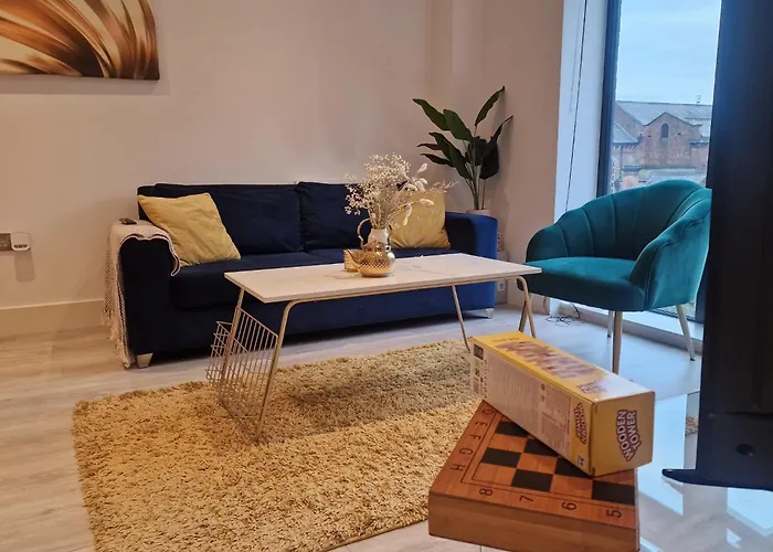 2 Bed Luxury City Centre Flat Birmingham