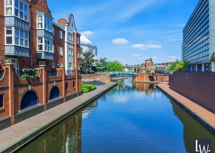 Lock Side Apartment Birmingham