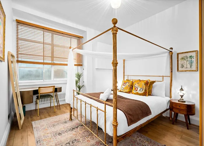 Stylish Two-Bedroom Apartment With Balcony & Parking 9Nc Birmingham