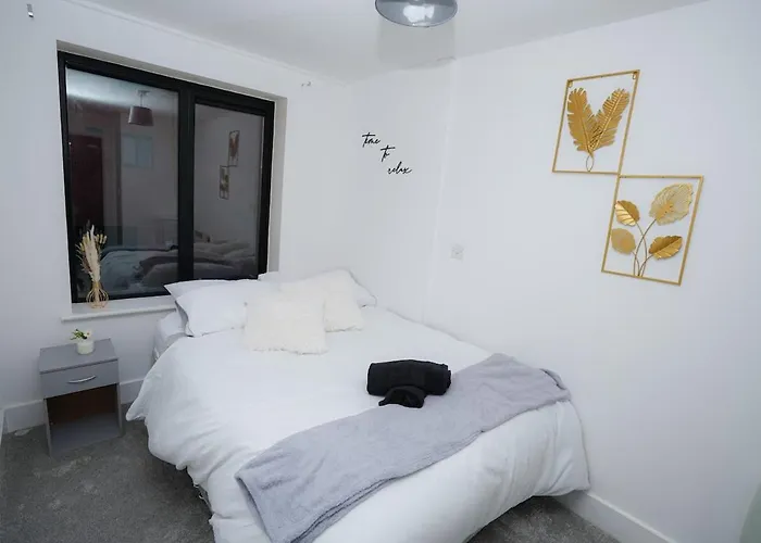 2 Bed Apartment - Bham City Centre, Next To Utility Arena - Free Parking! Birmingham