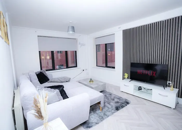 2 Bed Apartment - Bham City Centre, Next To Utility Arena - Free Parking! Birmingham