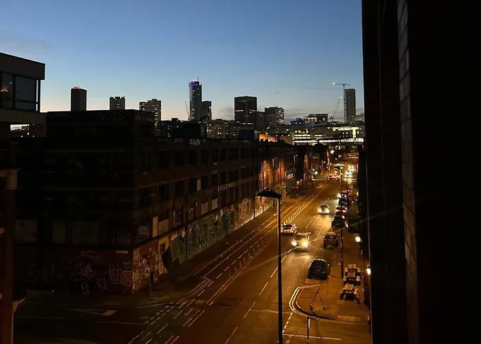 2Br-Sleeps4-Citycentre-Parking-Rooftop Birmingham