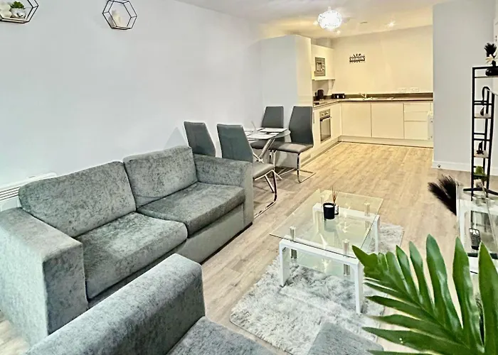 2Br-Sleeps4-Citycentre-Parking-Rooftop Birmingham