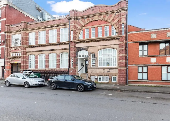 Picturesque Grade II City Apartment Tourists Contractors Families Birmingham