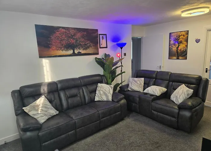 A Cosy Room With A King-Sized Bed & Netflix Tv Birmingham