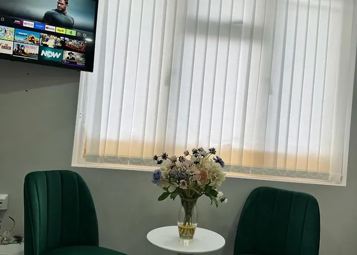 Stylish Studio Near Birmingham