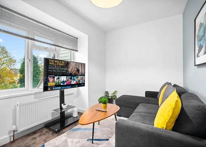 Modern Apartment - Street Parking - Smart Tv & Netflix 4Br Birmingham