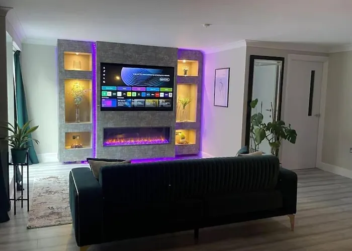 The Exclusive Jacuzzi Apartment With Fireplace & Parking Birmingham