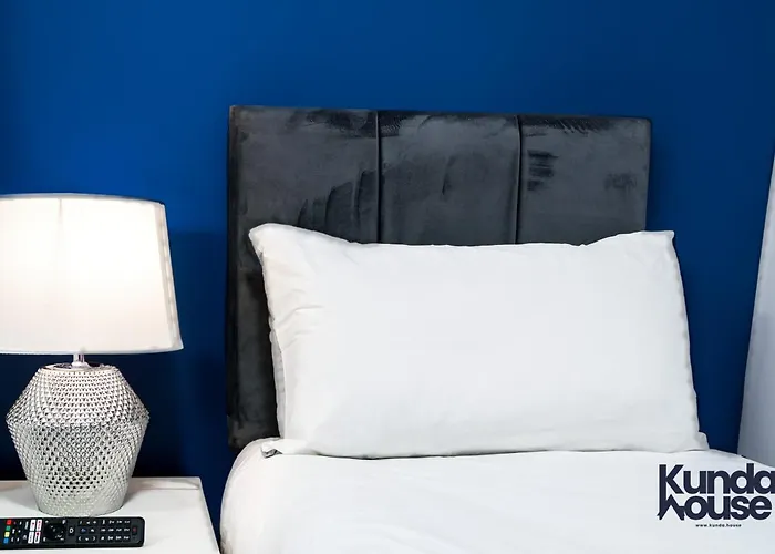 Cosy Apartments - City Living Made Elegant - Birmingham