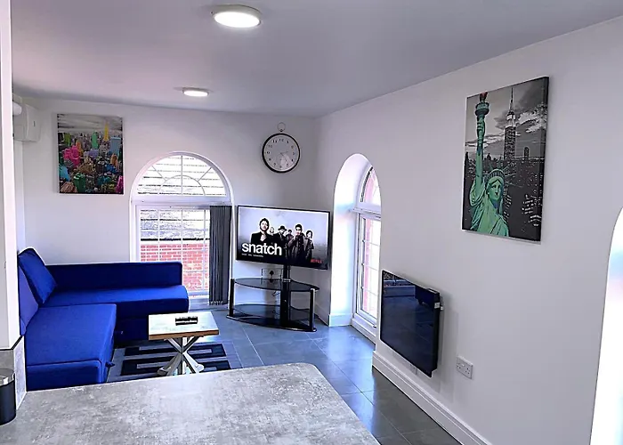 Classic Nest-Sleeps 6-Free Parking-High Speed Wifi Birmingham