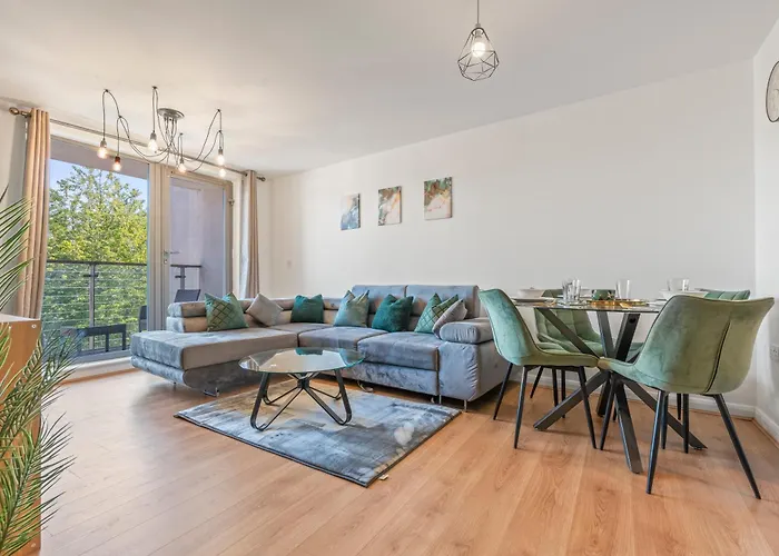 Skyline Haven - Central B'Ham Apt - Free Parking Birmingham