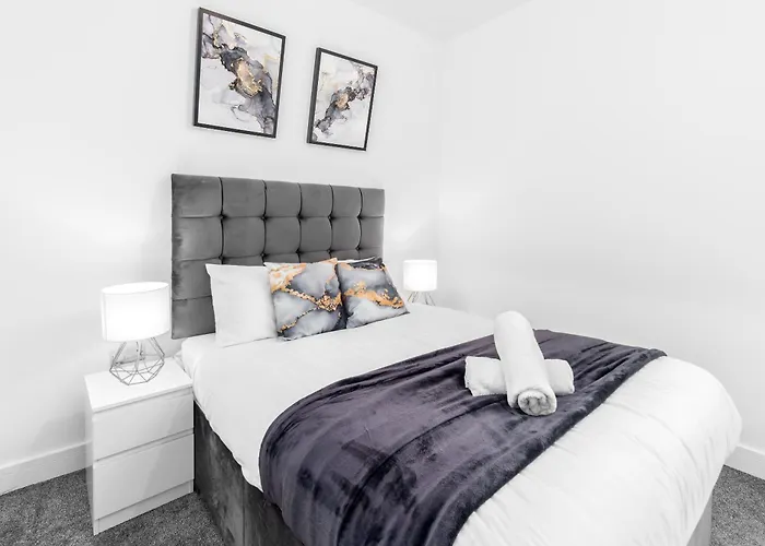 Stylish Apartment - 2 Bedrooms - Balcony - Parking - Netflix - Wifi - 7Mc Birmingham