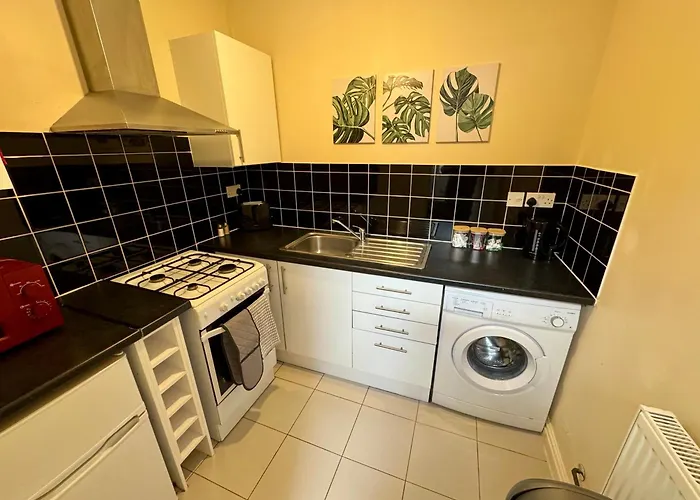 Birmingham Central Spacious Studio Flat Wifi Parking