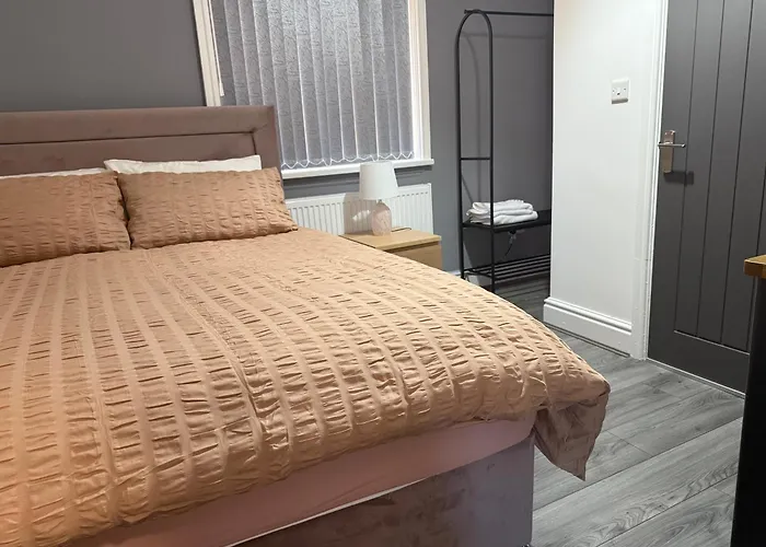 Elegance Meets Comfort Free Parking Wifi Netflix And Ensuite Bathrooms Birmingham