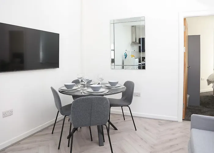 2Bed, 1 Bath - Jewellery Quarter Apartment Birmingham