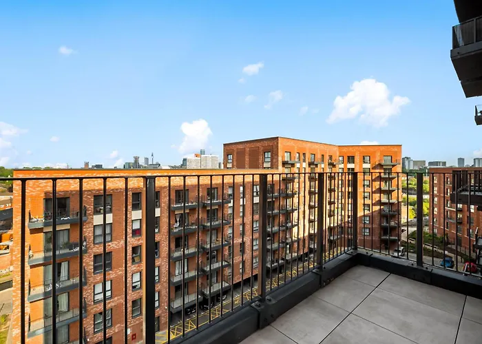 Luxury 2 Bedroom Apartment - 2 Bathrooms - Balcony - Fast Wifi 603Sw Birmingham