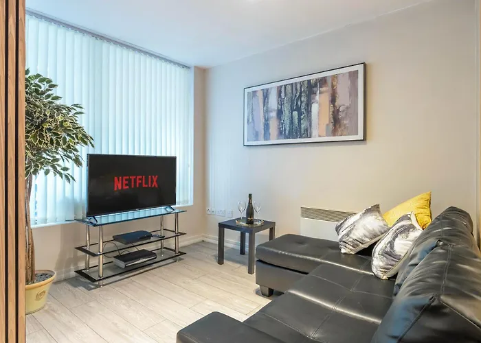 Charming Grand Central City & Bullring Location 2 Bedroom Apartment With Free Parking Birmingham