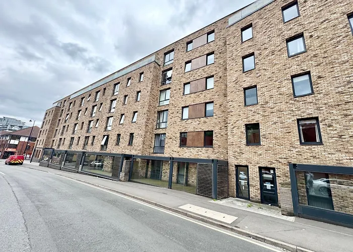 Modern One Bedroom Apartment - Birmingham City Centre - Sleeps 3 Guests - The Mailbox And Cube Area