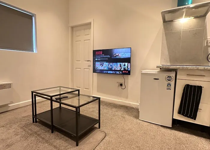 2 Bed Apartment-Parking -Walk To City Centre -Birmingham